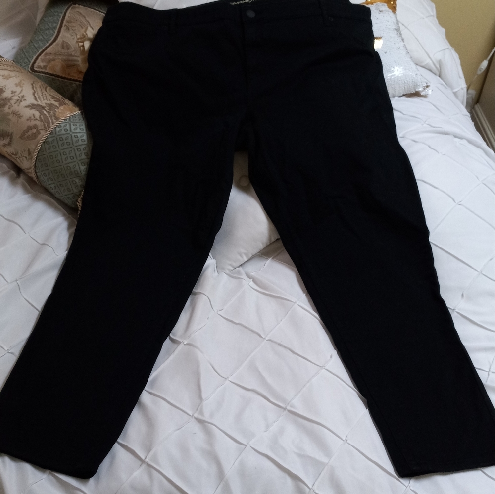 NWT Universal thread black jeggings